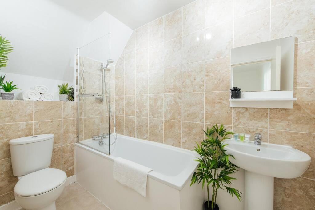 Charming 2 Bedroom Flat In The Heart Of Kings Cross, London Eksteriør bilde