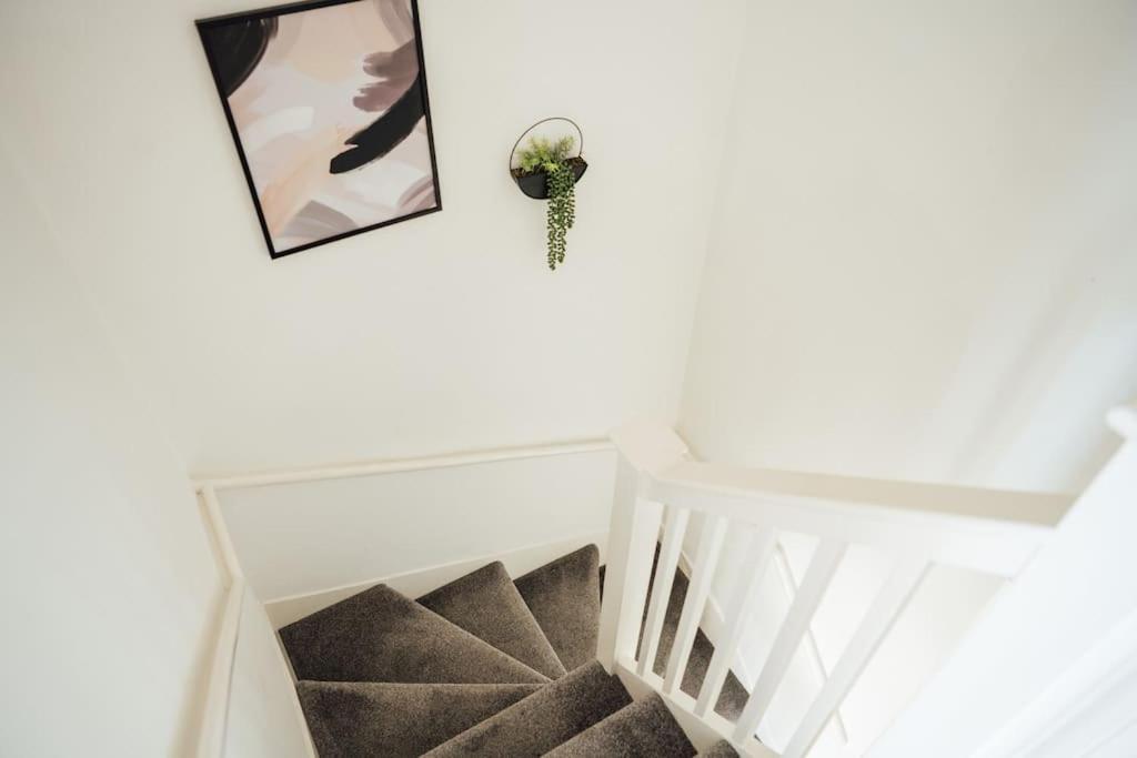 Charming 2 Bedroom Flat In The Heart Of Kings Cross, London Eksteriør bilde