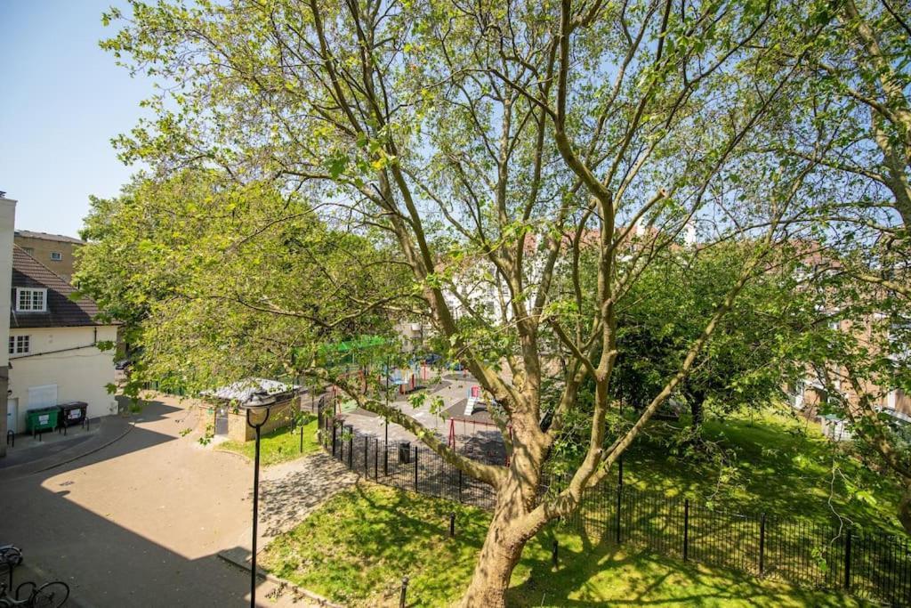 Charming 2 Bedroom Flat In The Heart Of Kings Cross, London Eksteriør bilde