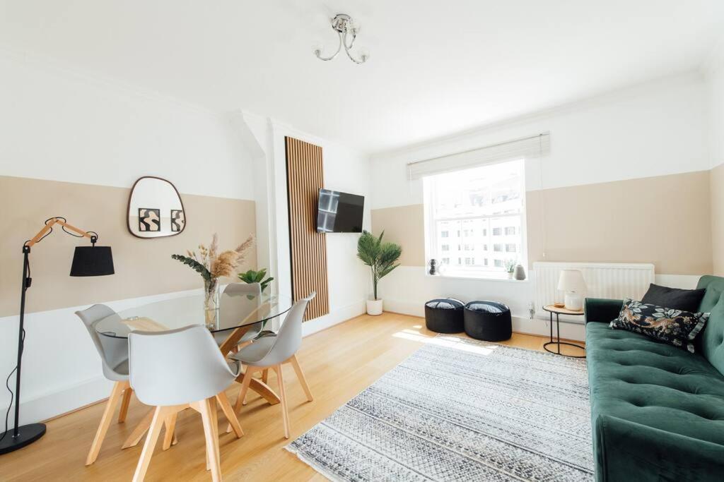 Charming 2 Bedroom Flat In The Heart Of Kings Cross, London Eksteriør bilde