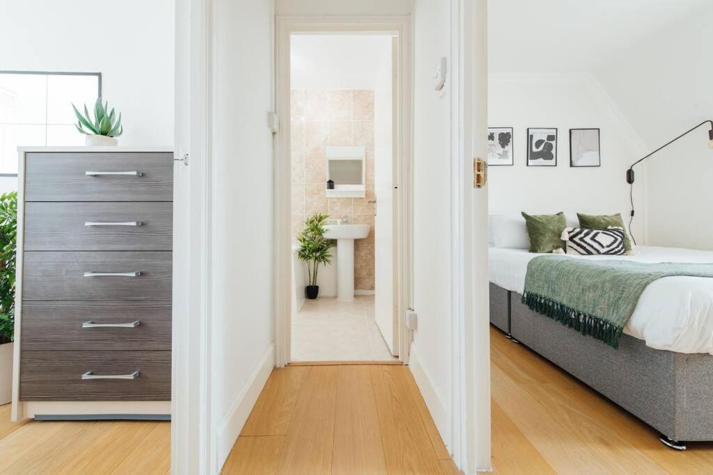 Charming 2 Bedroom Flat In The Heart Of Kings Cross, London Eksteriør bilde
