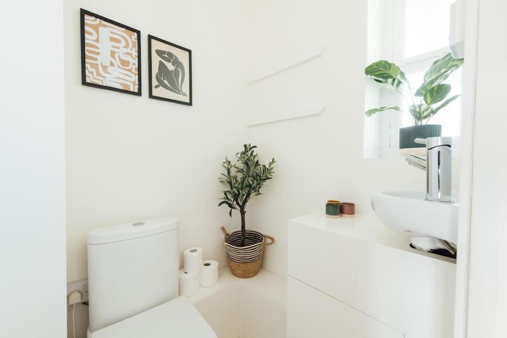 Charming 2 Bedroom Flat In The Heart Of Kings Cross, London Eksteriør bilde