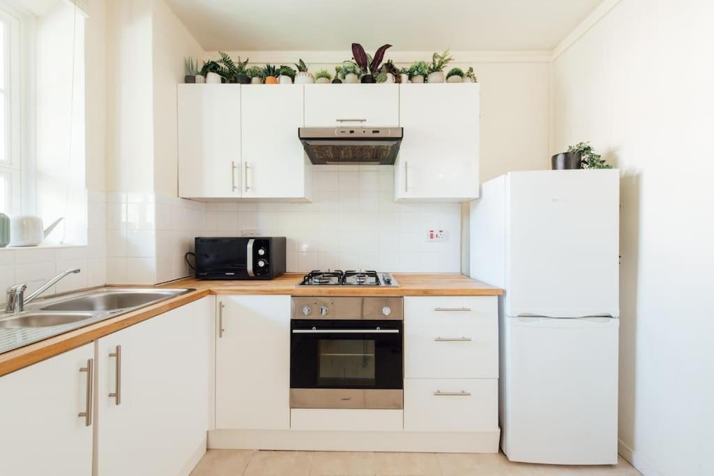Charming 2 Bedroom Flat In The Heart Of Kings Cross, London Eksteriør bilde