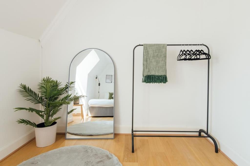 Charming 2 Bedroom Flat In The Heart Of Kings Cross, London Eksteriør bilde