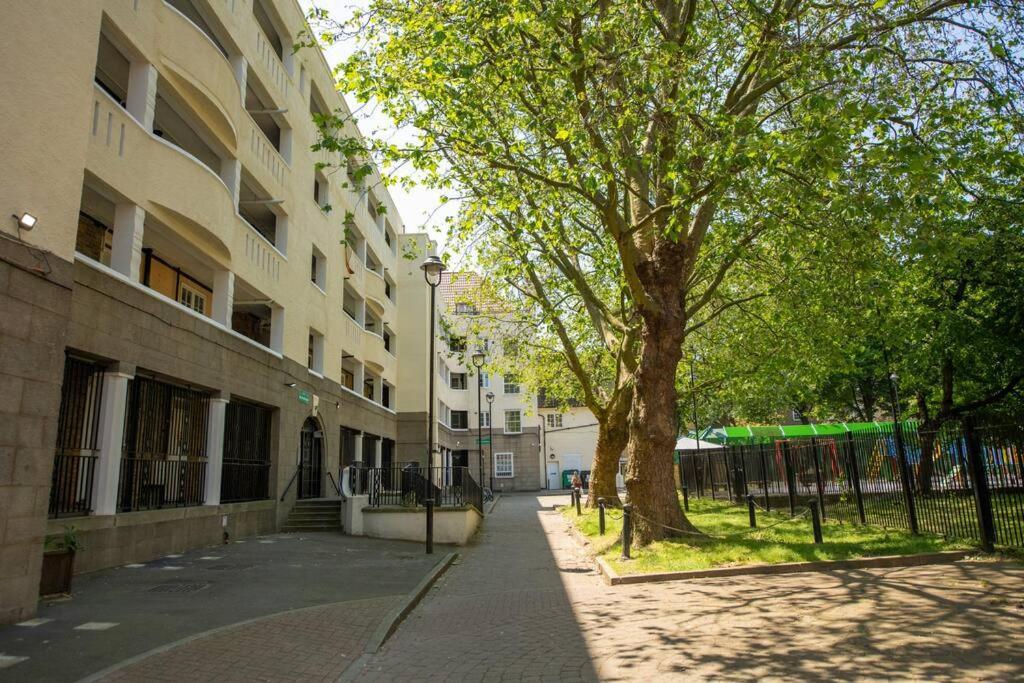 Charming 2 Bedroom Flat In The Heart Of Kings Cross, London Eksteriør bilde