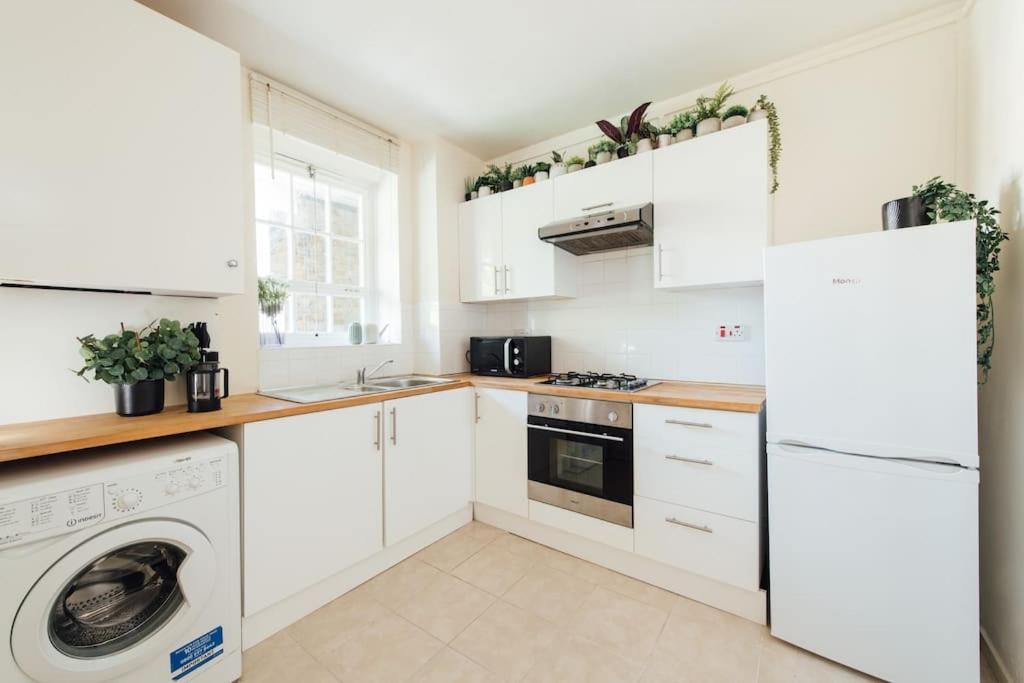 Charming 2 Bedroom Flat In The Heart Of Kings Cross, London Eksteriør bilde
